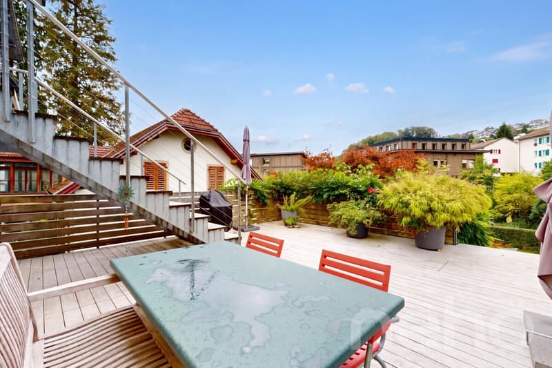 Freistehendes 4.5-Zimmer-Haus mit Geschäftslokal in Langnau am Albis (11)