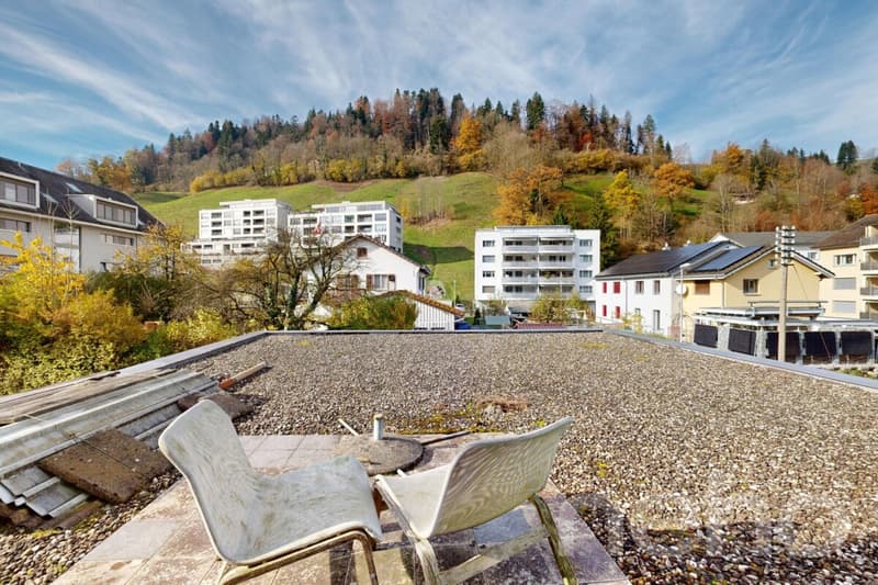 Familienglück in ruhiger Sackgasse mit grossem Garten (11)