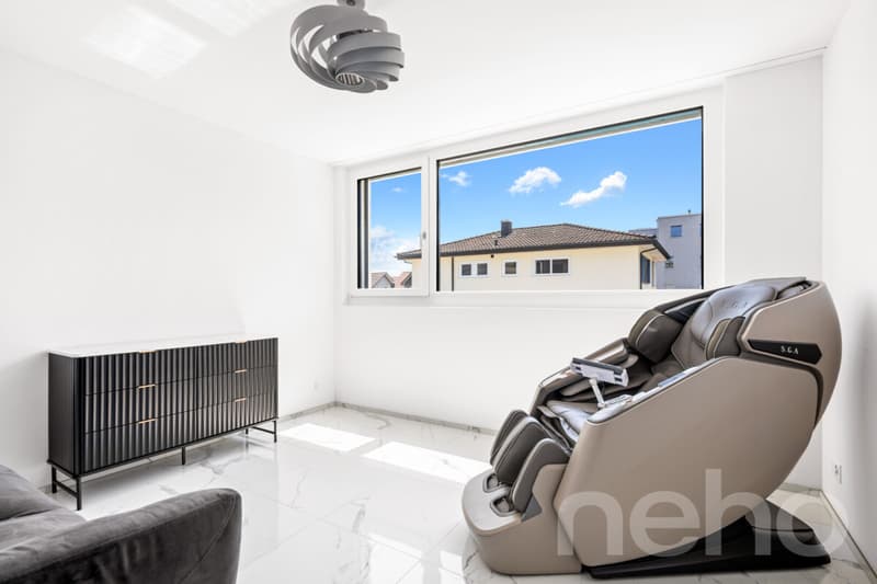 Luxuriöses 7.5  Zimmerhaus mit Aussenpool - Exklusives Wohnen in Suhr (10)