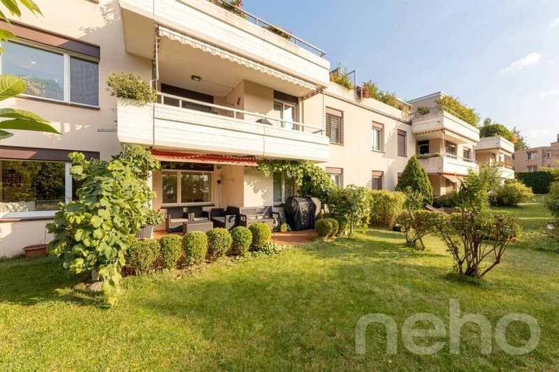 Gartenwohnung mit enormem Potenzial an der Zürcher Goldküste (1)