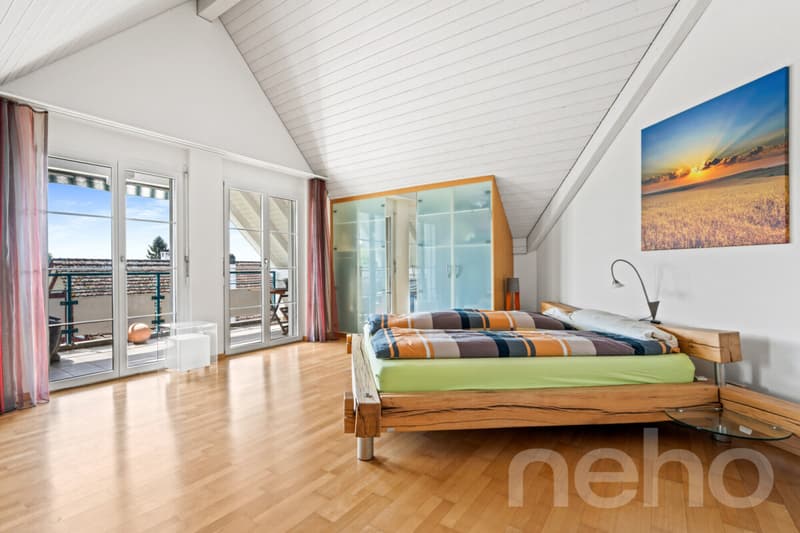 Helle 5.5-Zimmer-Dach-Maisonette-Wohnung mit Ausblick (9)
