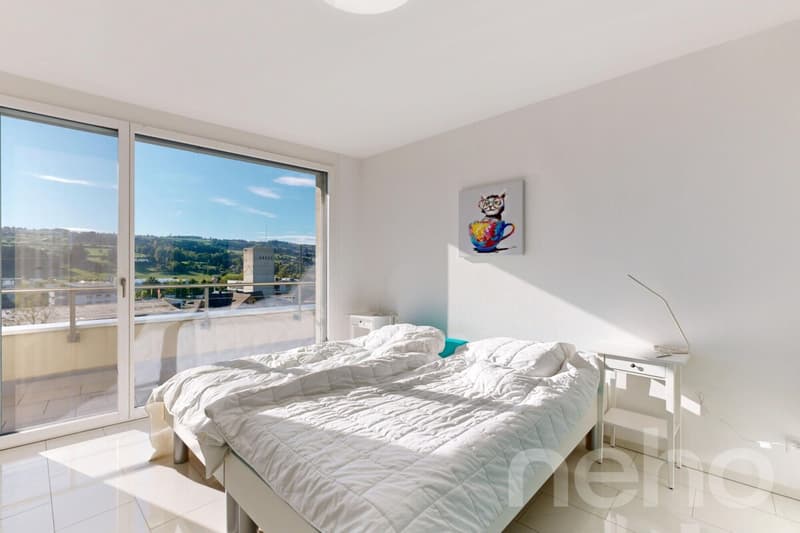 Traumhafte Attikawohnung mit Bergsicht und 58 m² Terrasse (8)