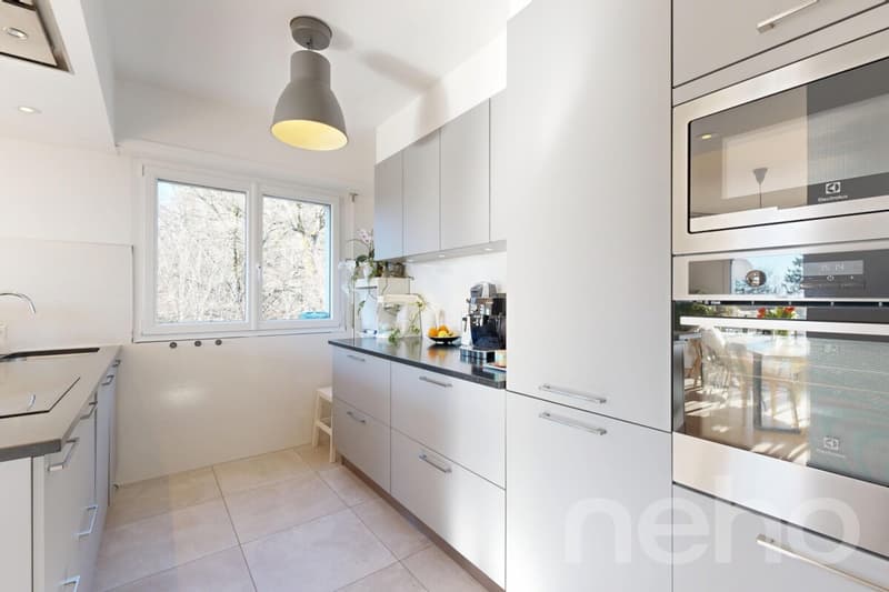 Appartement lumineux 4 chambres avec balcons et vue dégagée (1)