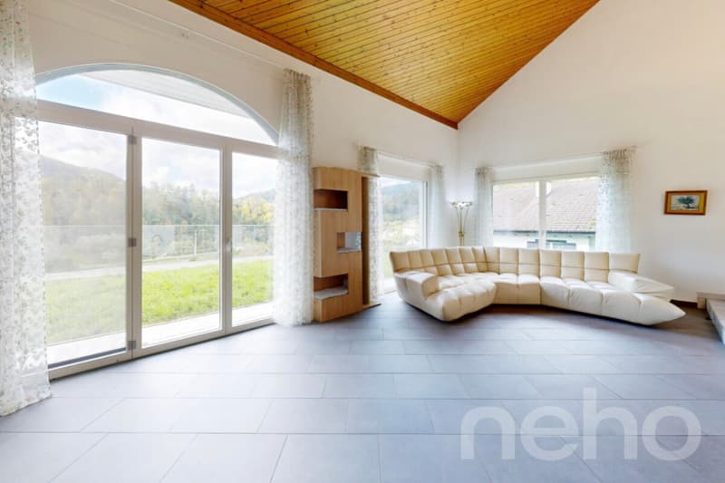 Villa in der Idylle mit Weitsicht auf die Berge (5)