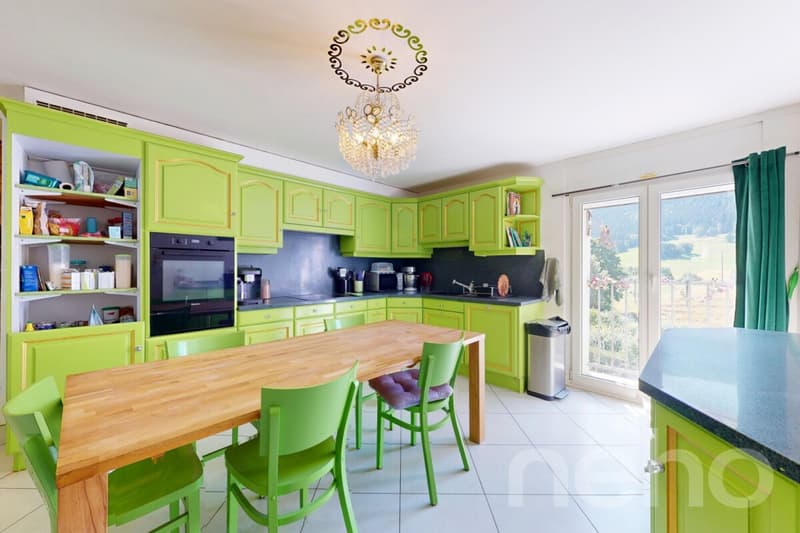 Immeuble unique à rénover - Propriété lumineuse aux volumes généreux (7)