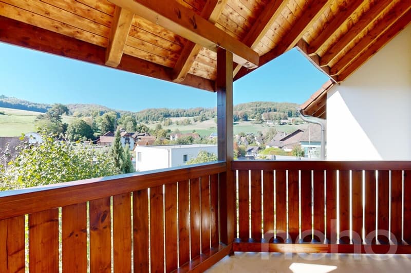 Grosszügiges Reihen-Eckhaus mit Garten und Ausbaupotenzial in Zuzgen (7)