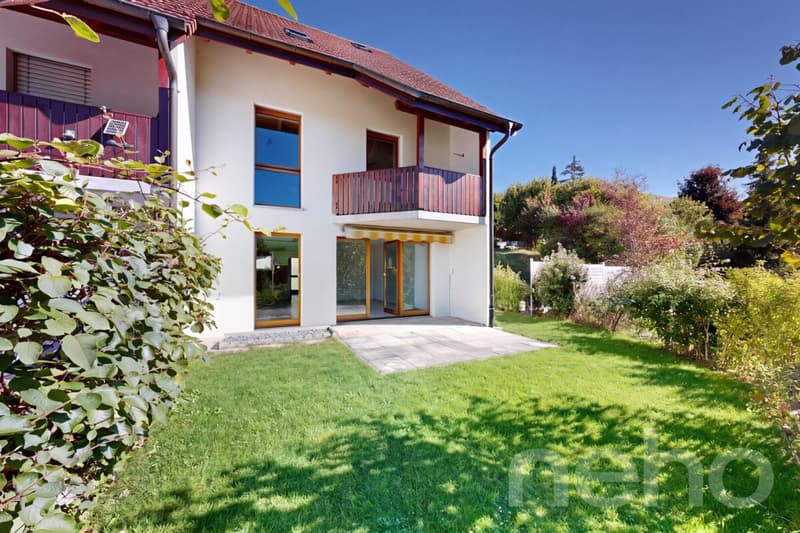 Grosszügiges Reihen-Eckhaus mit Garten und Ausbaupotenzial in Zuzgen (1)