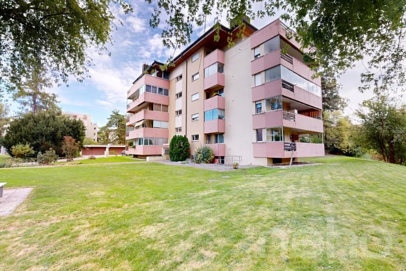 4.5-Zimmer-Wohnung mit Aussicht ins Grüne (1)
