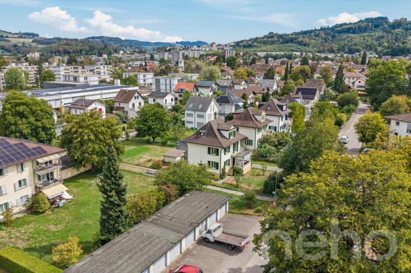 Familienhaus mit grossem Grundstück und Zusatzpotenzial (1)