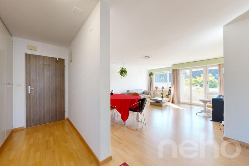 Sonnige 3.5-Zimmer-Wohnung mit Südbalkon in ruhiger Lage (3)