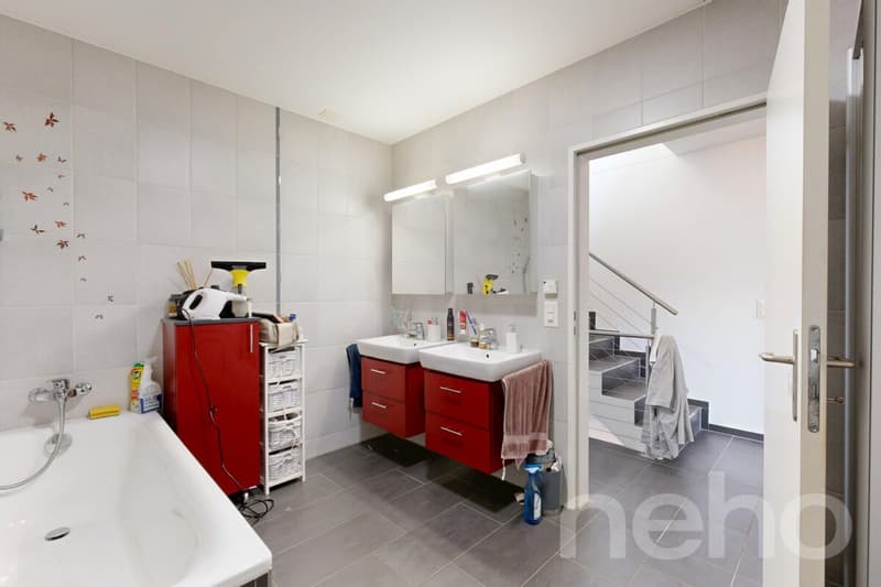 4.5-Zimmer-Doppeleinfamilienhaus mit Garten, Terrasse & Weitsicht (9)