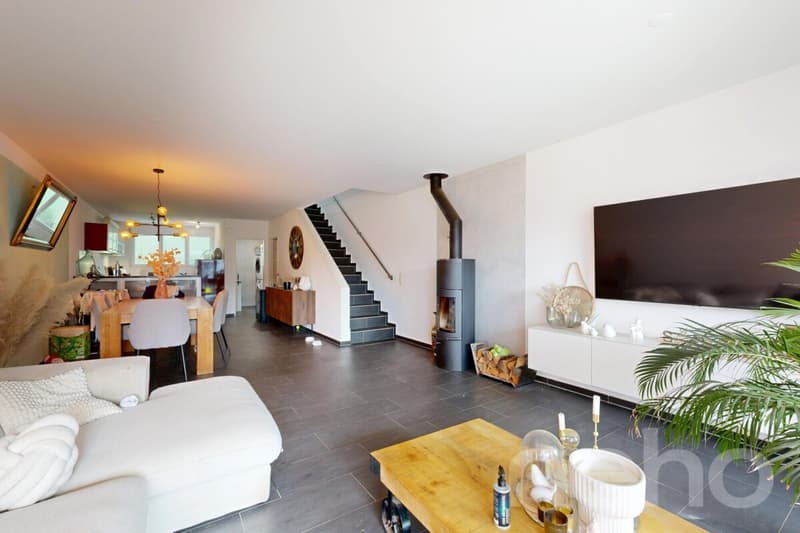 4.5-Zimmer-Doppeleinfamilienhaus mit Garten, Terrasse & Weitsicht (4)