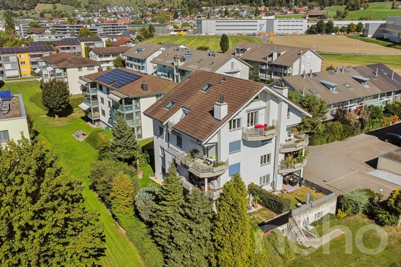 Sonniges Wohnen mit unverbaubarer Weitsicht (2)