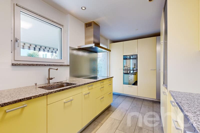 4.5-Zimmerwohnung mit Garten, Terrassen und viel Privatsphäre (8)