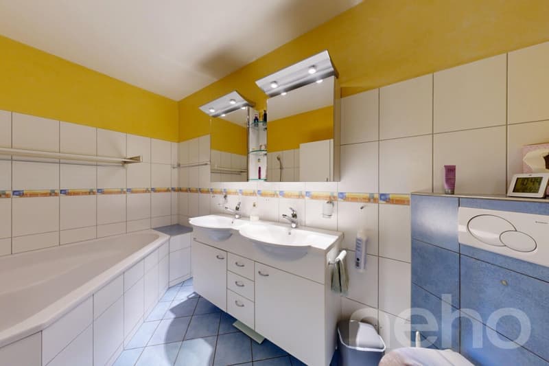 4.5-Zimmerwohnung mit Garten, Terrassen und viel Privatsphäre (9)