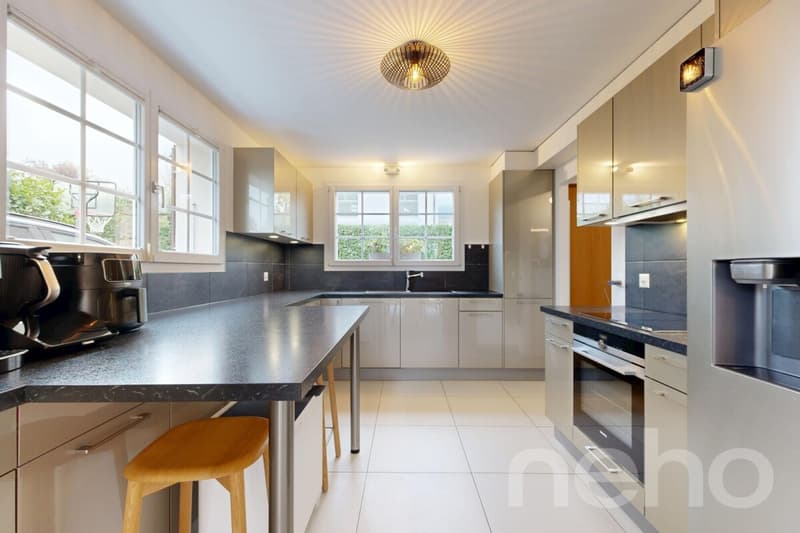 Maison familiale rénovée avec suite parentale et jardin sud-est (7)