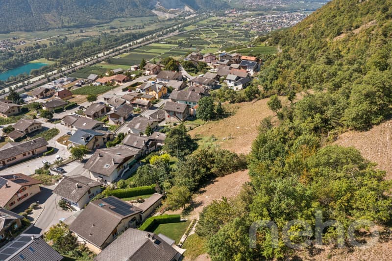Superbe terrain constructible de 893 m² à Flanthey (Lens) (3)