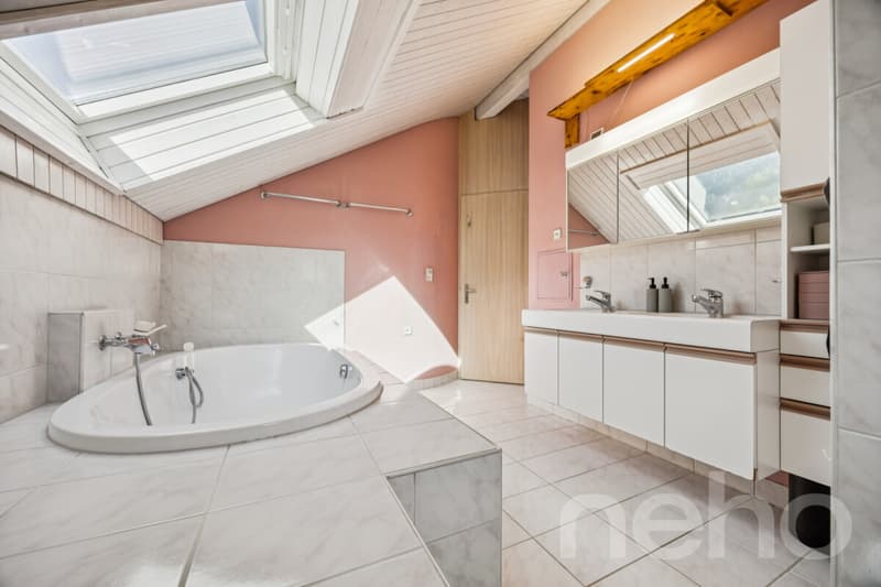 6.5-Zimmer-Einfamilienhaus mit Einliegerstudio und Seesicht (11)