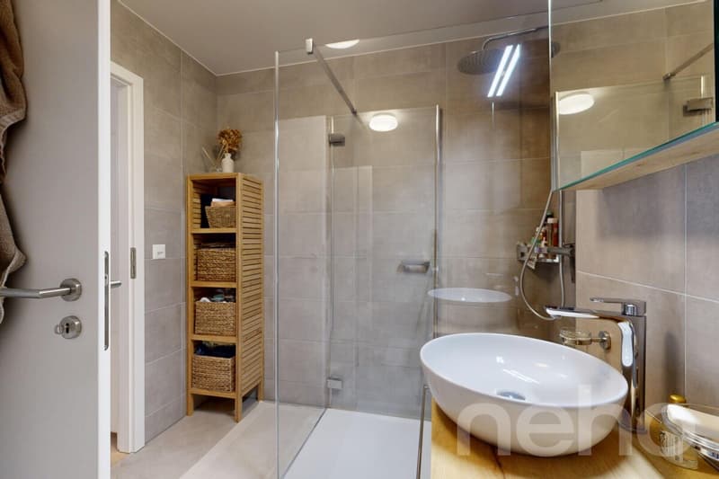 Appartement récent avec grande terrasse et jardin à Romanel (10)