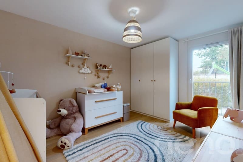 Appartement récent avec grande terrasse et jardin à Romanel (7)