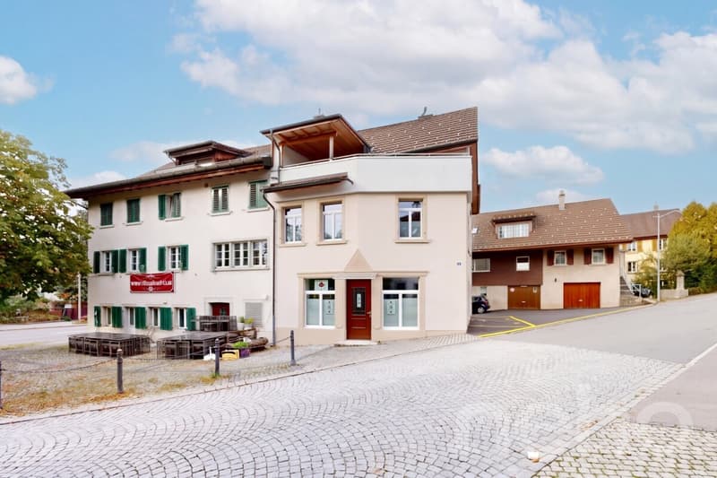 Charaktervolles Doppel-Einfamilienhaus inklusive Gewerberaum (1)