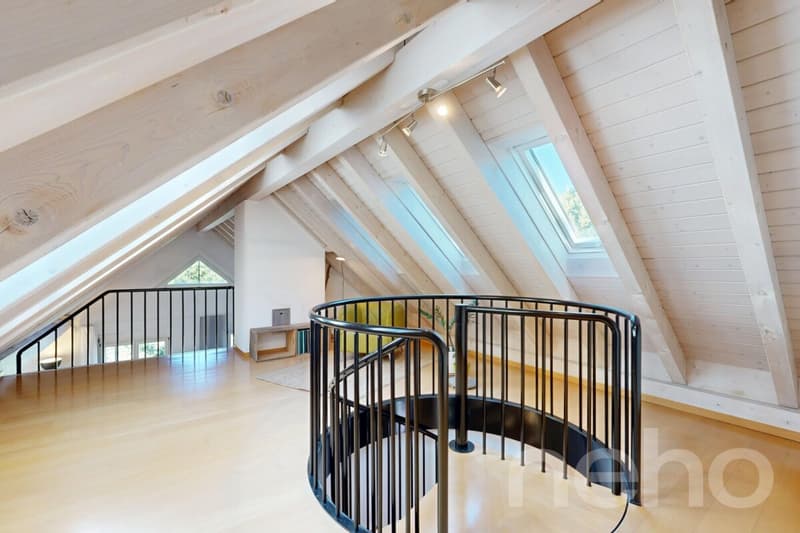 Lichtdurchflutete 5.5-Zimmer-Maisonette mit Galerie und Balkon (10)