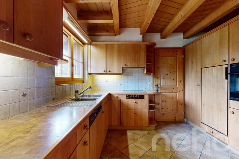 Reihenmittelhaus mit Garten und enormem Potenzial in Oetwil am See (3)