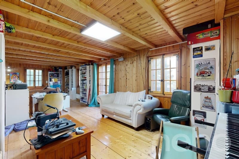 Les Giettes ? Chalet de caractère sur un terrain d'exception (9)