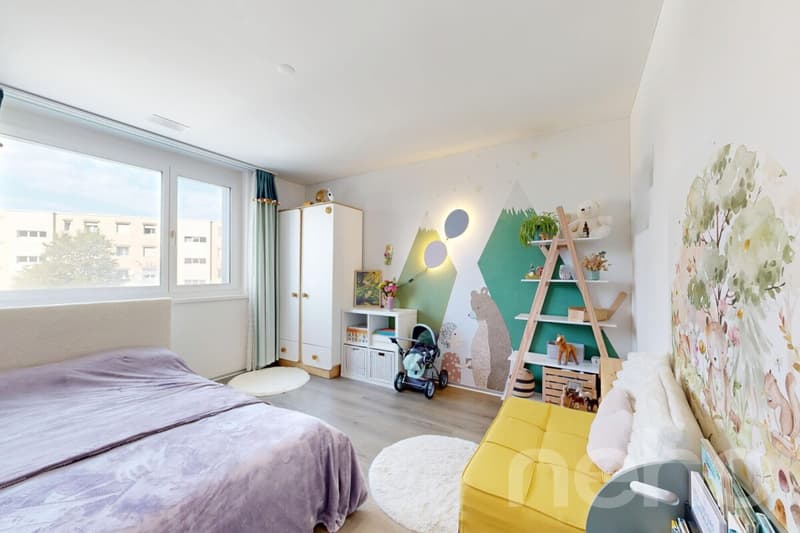 Stilvolle 4.5-Zimmer-Wohnung mit unverbaubarer Sicht ins Grüne (9)