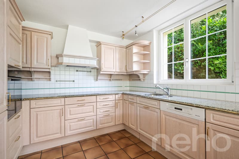 264 m² Wohnkomfort mit Wintergarten und herrlicher Weitsicht (4)