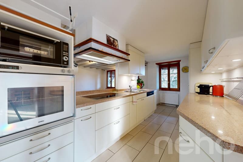 DUPLEX DE CHARME AVEC GRAND POTENTIEL D?AMÉNAGEMENT À SOTTENS 5.5p (3)