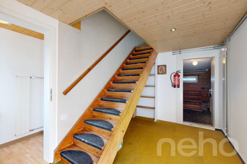Gepflegtes 4,5-Zimmer-EFH mit grossem Grundstück und Ausbaupotenzial (7)