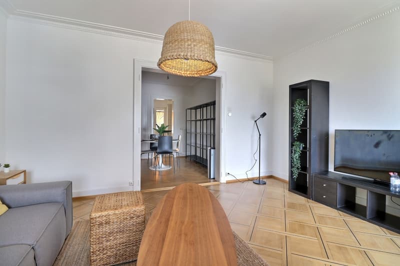 Appartement meublé 2.5 pièces avec balcon et vue imprenable (4)