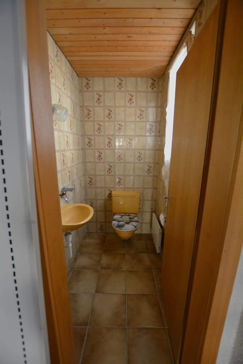 Propriété mixte à rénover située à Bure (6)