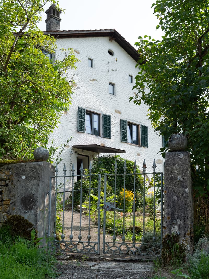 Rare object – Property on the banks of the Doubs located in Soubey (24)