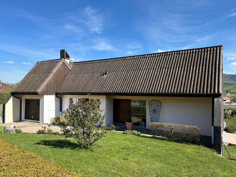 Beautiful property located in the heights of Fontenais (1)
