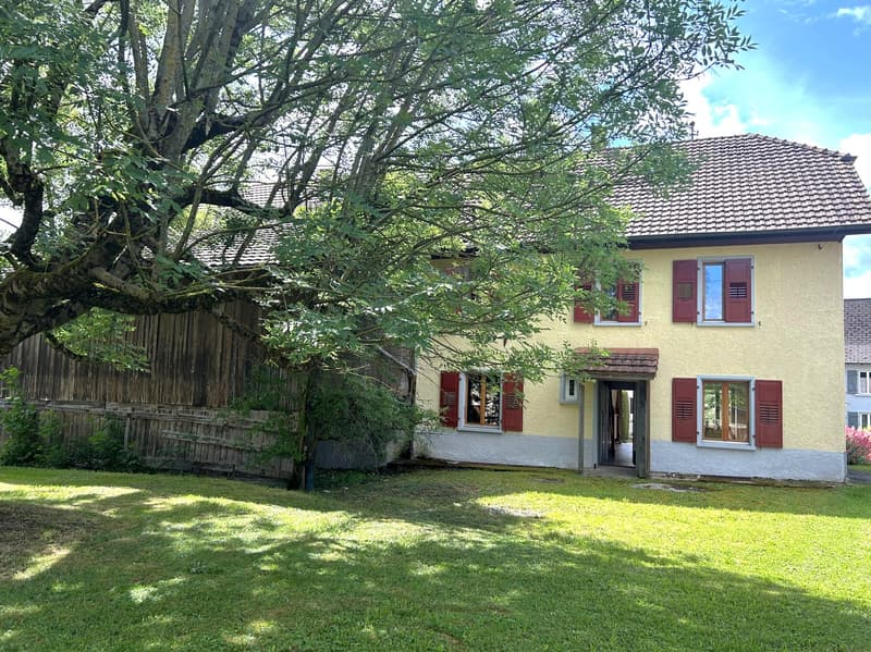 Jolie propriété villageoise située à Montignez (14)