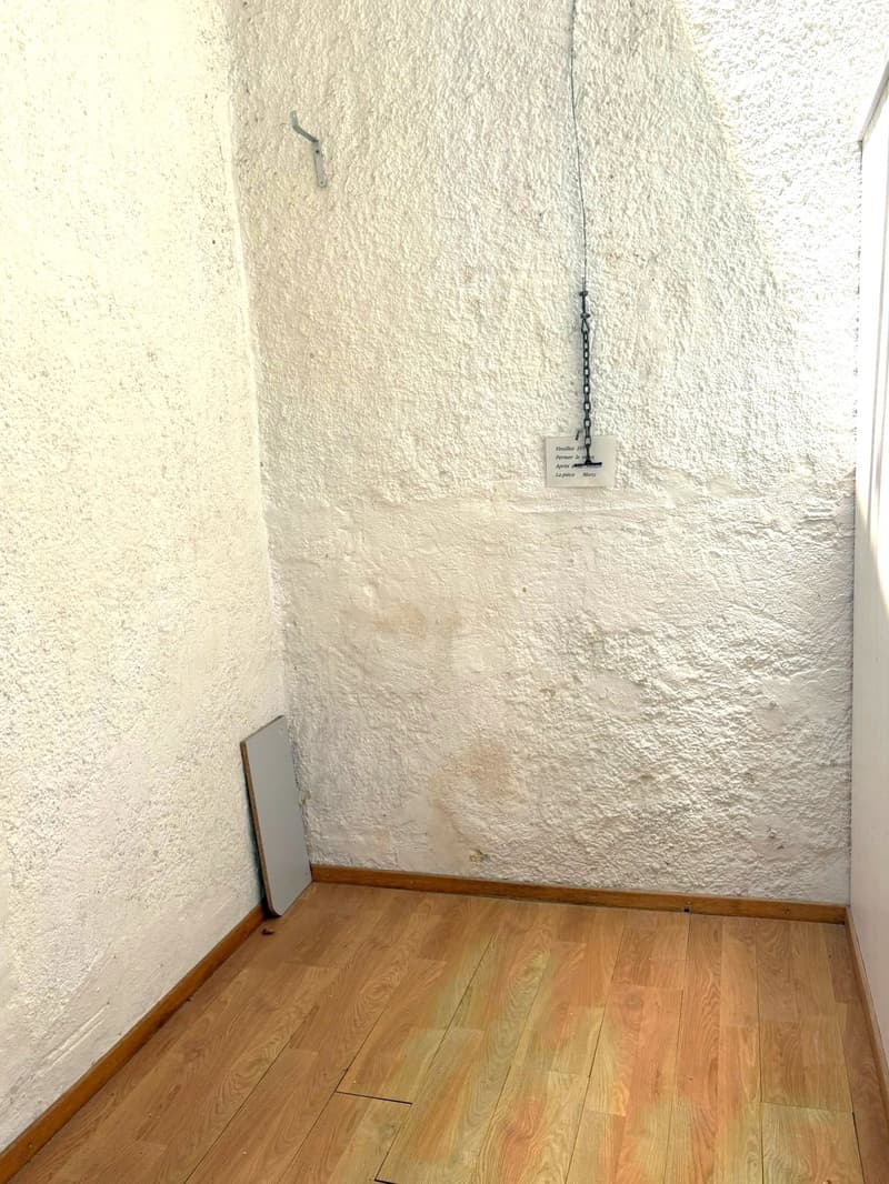 Schönes Studio mit Charme in Porrentruy (4)