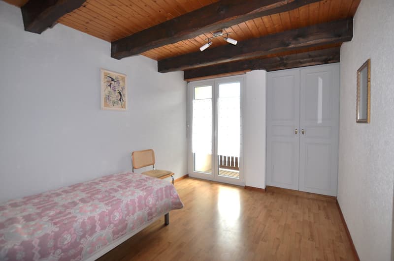 Beautiful furnished, partially furnished or unfurnished duplex house located in Courtemaîche (17)