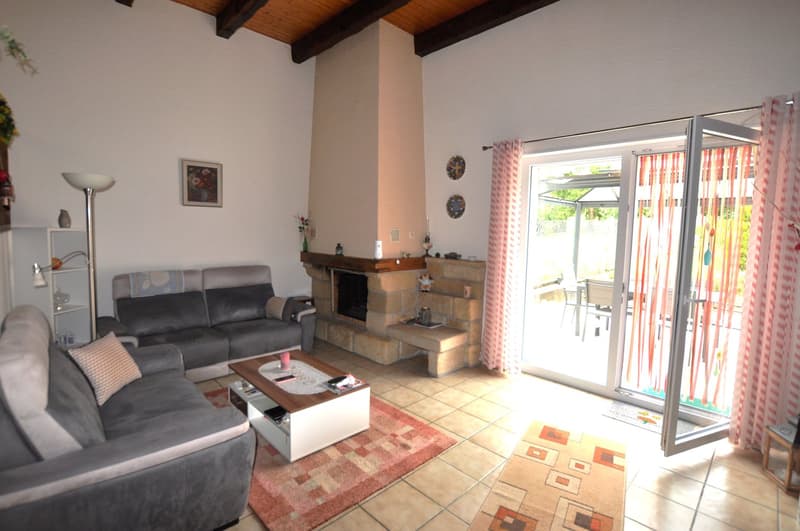 Beautiful furnished, partially furnished or unfurnished duplex house located in Courtemaîche (11)