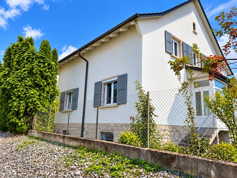 Charmante maison familiale avec jardin privatif située à Porrentruy (9)