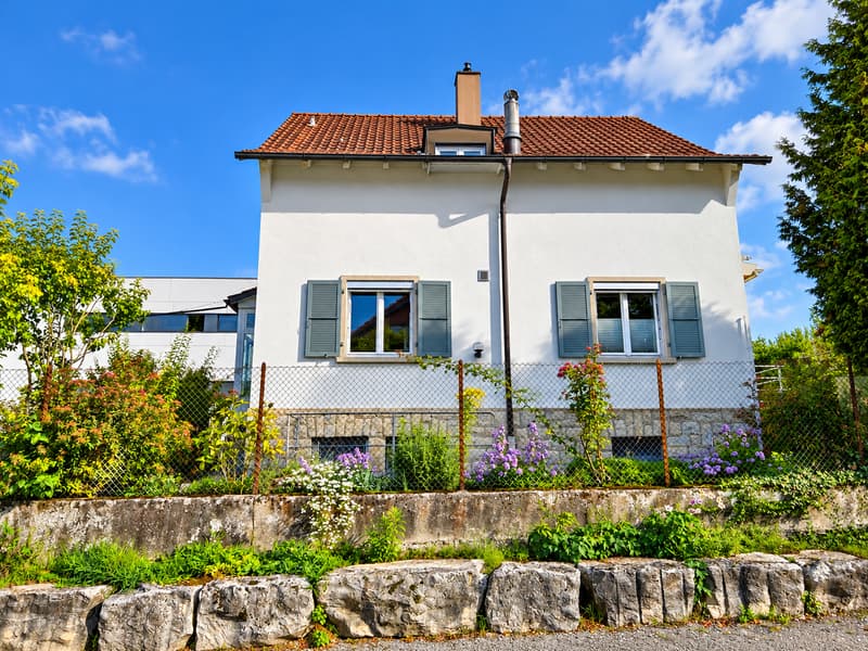 Charmante maison familiale avec jardin privatif située à Porrentruy (10)
