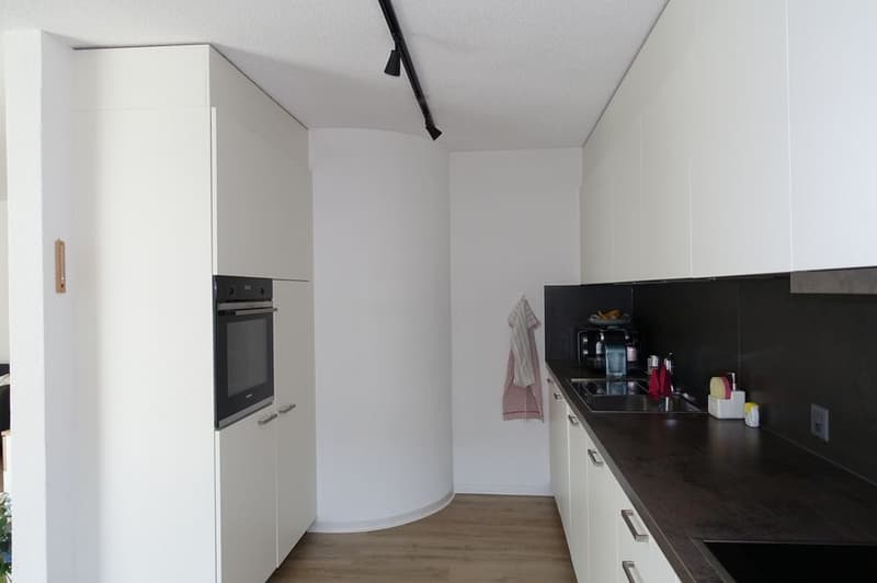 Bévilard - Magnifico appartamento di 4,5 locali con balcone e posto auto coperto (3)