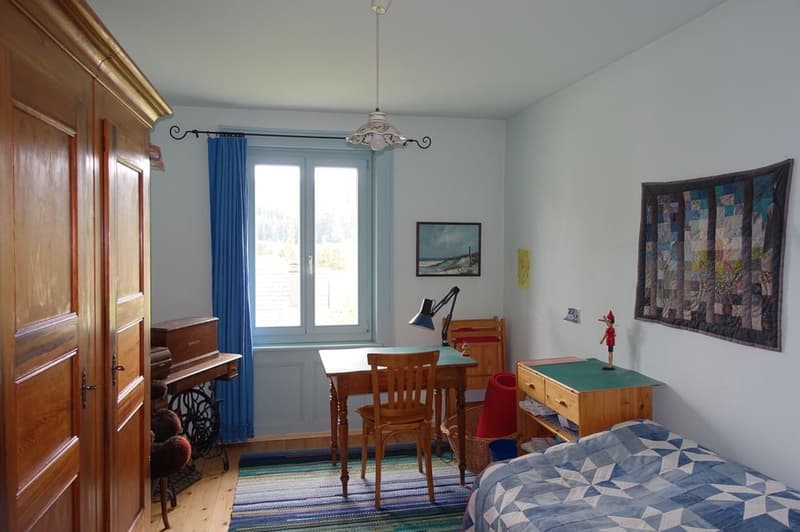 Tramelan - House with 10 1/2 rooms and garage (11)