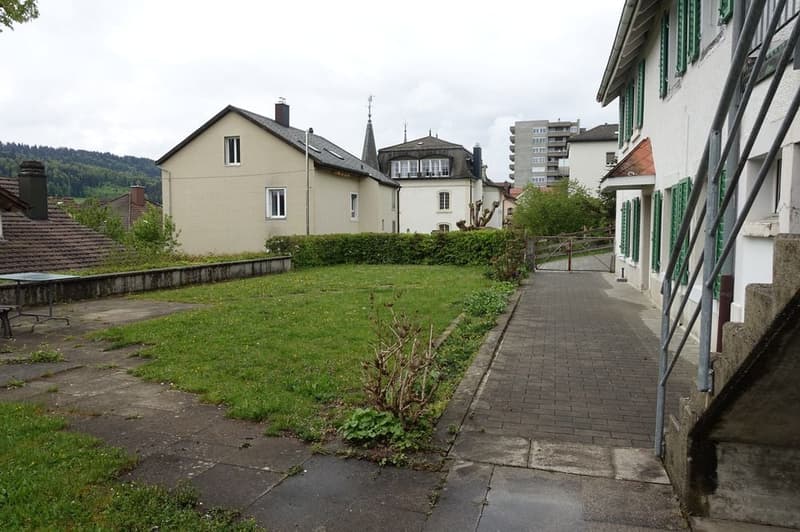 Tramelan - House with 10 1/2 rooms and garage (4)