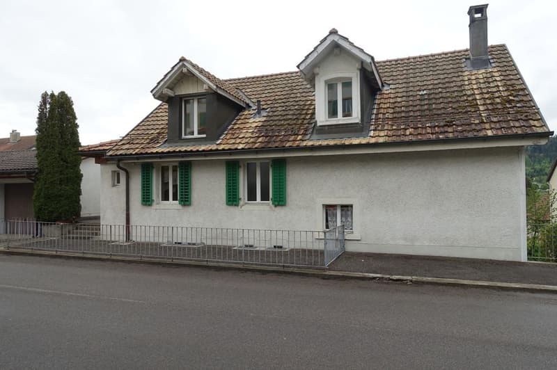 Tramelan - House with 10 1/2 rooms and garage (3)
