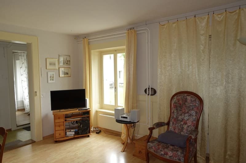 Tramelan - House with 10 1/2 rooms and garage (7)