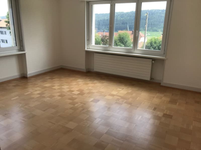 Tramelan - Schönes 4-Zimmer-Apartment im Erdgeschoss (4)