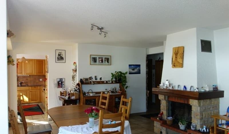 Tavannes - Appartamento di 4 1/2 locali con garage (6)