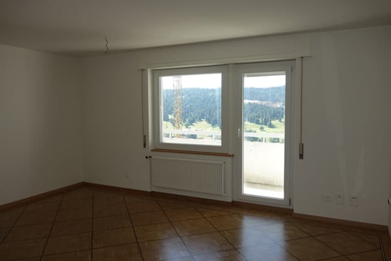 Tramelan - Très bel appartement de 4 1/2 pièces situé au 3ème étage Ouest (5)